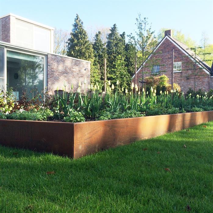 CZ2.100BU - Cortenstaal,Kantopsluitingen,Kantopsluiting hoek gezette bovenrand,300 x 300 x 100 mm