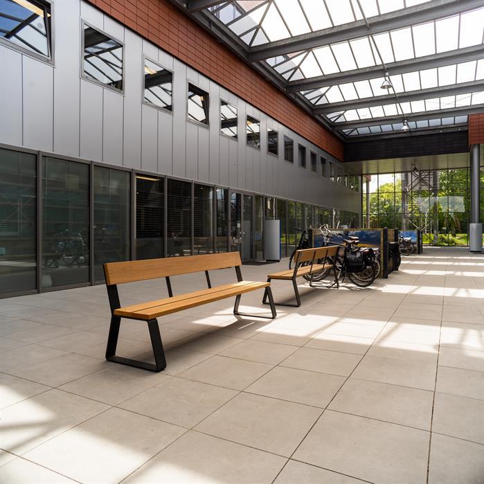 MOBE.2300SB.ZnRc garapa - Coated steel,Benches,MIO with backrest,2300 x 620 x 840 mm