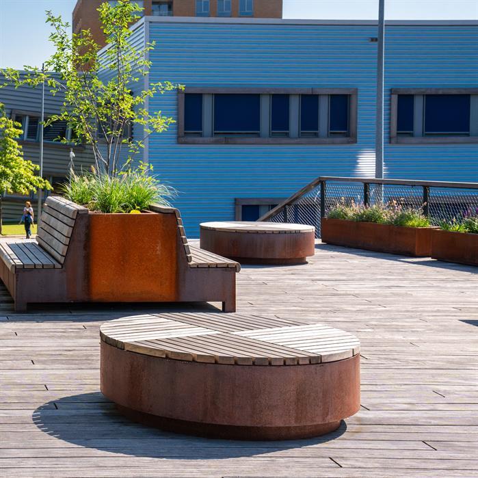 GP.2000SB.Al garapa - Aluminium,Greenpoints,AROS with single bench,2000 x 2000 x 900 mm