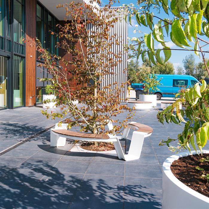 DUBE.R2300S.ZnRc garapa - Coated steel,Benches,DUNC round,2300 x 2300 x 450 mm
