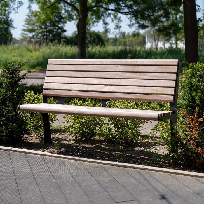 GRBE.1500SB.ZnRc.BX bamboe - Coated steel,Benches,GRO  with backrest,1500 x 625 x 1040 mm